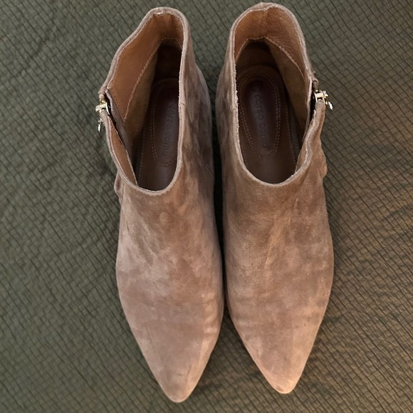 Corso Como Suede Pointed Toe Ankle Boots Women's Size 8M Taupe Side Zip Flat - Picture 4 of 9